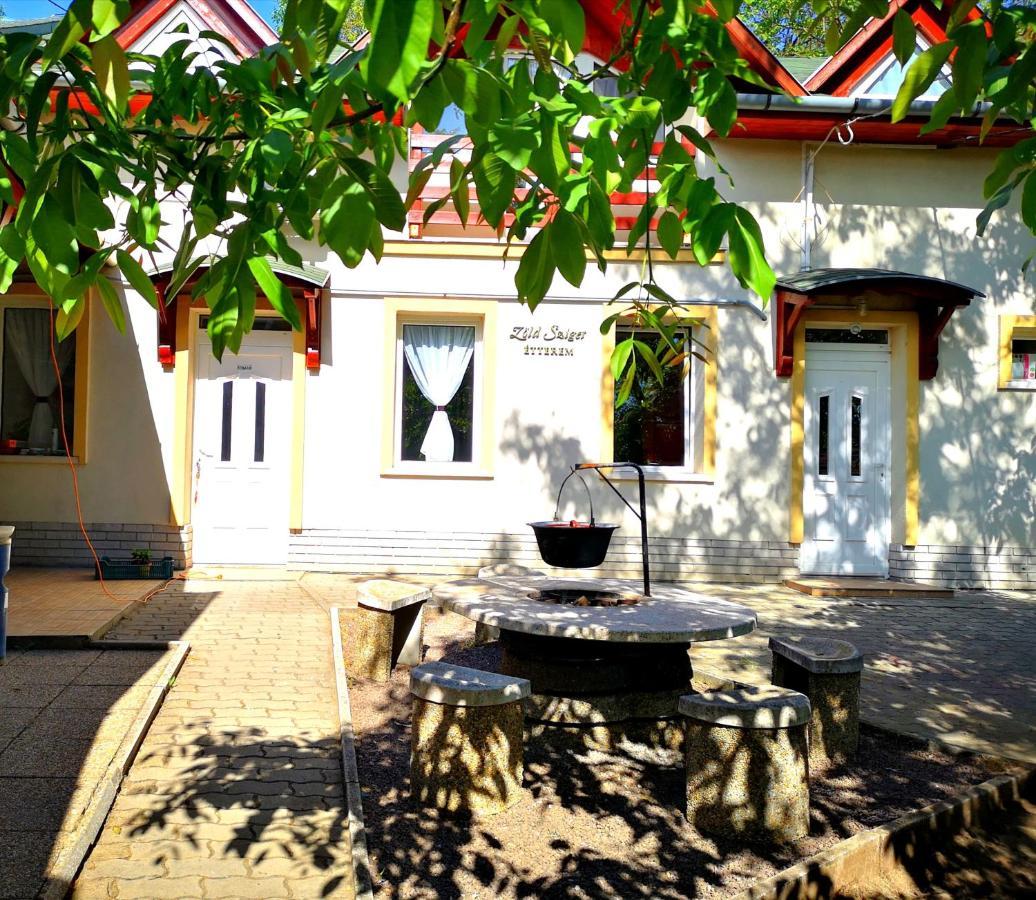 Zoeld Sziget Wellness Bed & Breakfast Egerszalók Екстериор снимка
